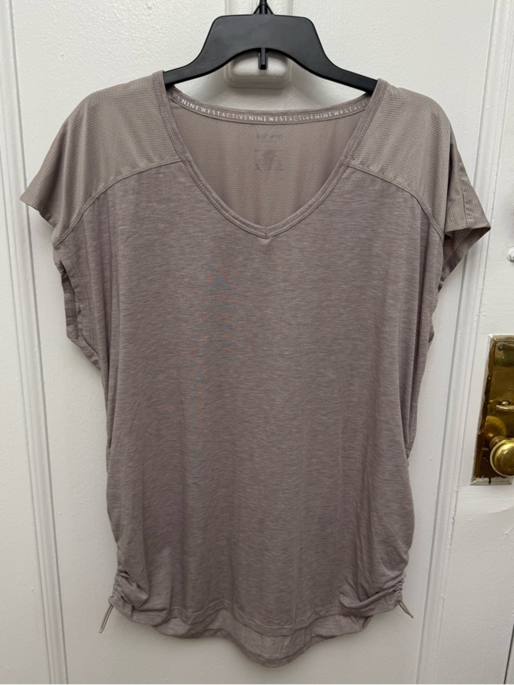 Nine West Active Workout Shirt Cinched Sides Gray Sleeveless Size Large
